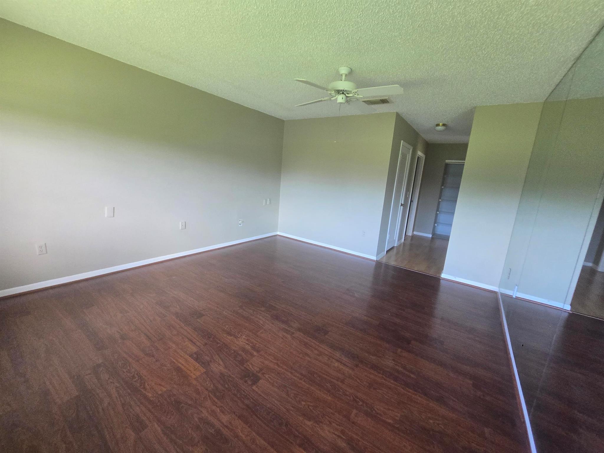 SOUTHPORT AT HUNTERS RUN - Residential