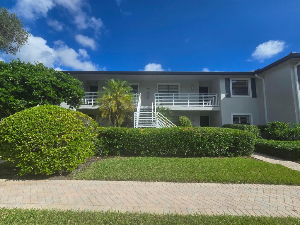 Photo of 32 Southport Lane #B, Boynton Beach, FL 33436 (MLS # R11135778)