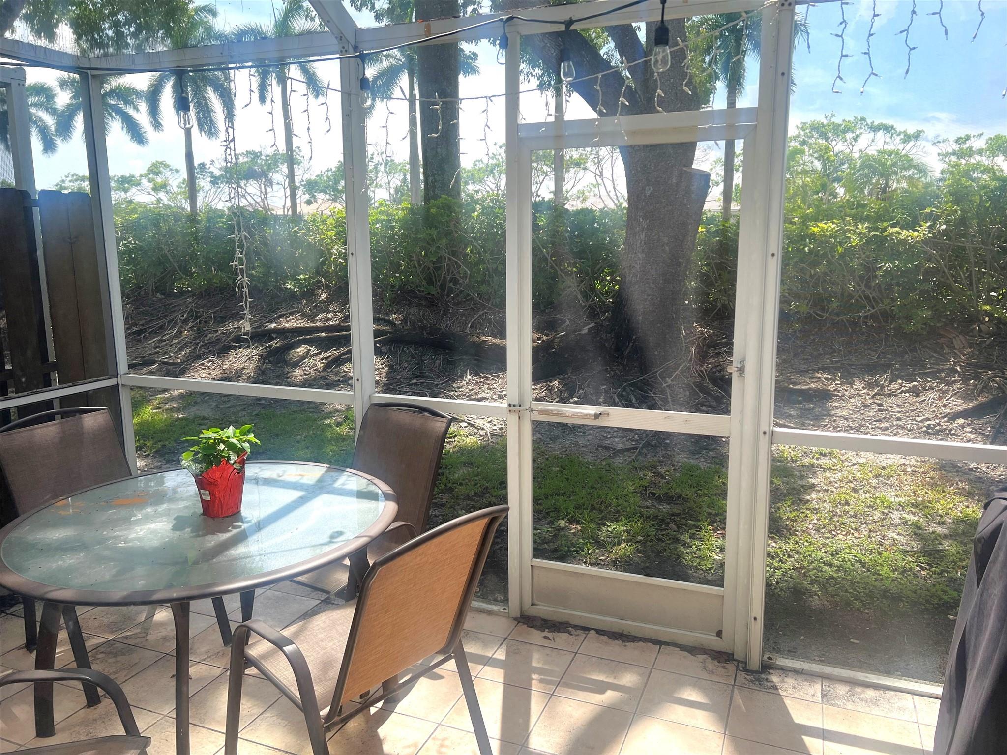 SAN SIMEON - Residential Lease