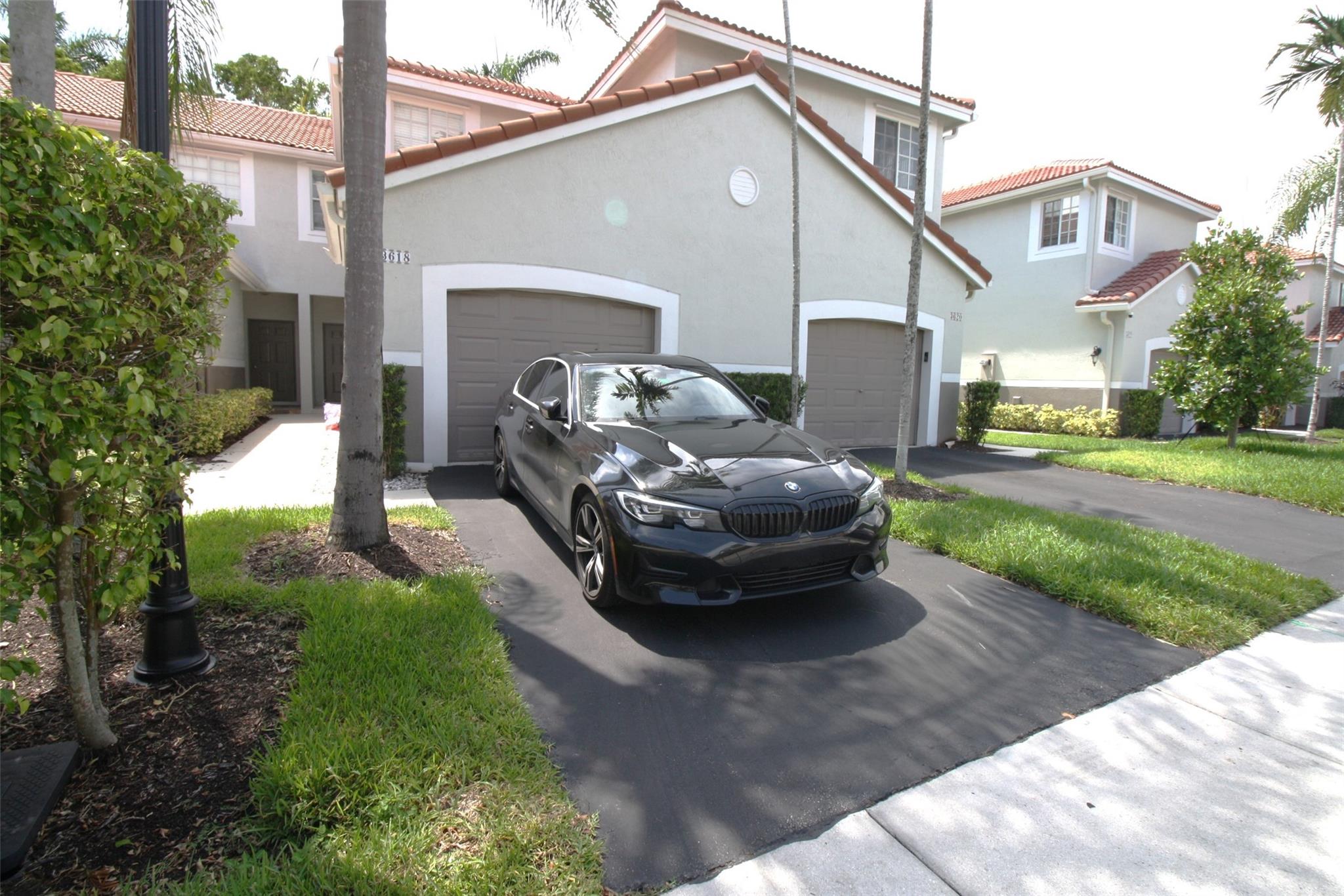 LOCATION! BEUTIFUL 3 BED/2.5 BATH, 1 CAR GARAGE TOWNHOUSE IN PRESTIGIOUS SAN SIMEON. WOOD FLOORS THROUGH OUT THE UNIT , NICE KITCHEN WITH STAINLESS STEEL APPLIANCES, GREAT SCHOOL DISTRICT, CLOSE TO SHOPPINGS AND RESTAURANTS.