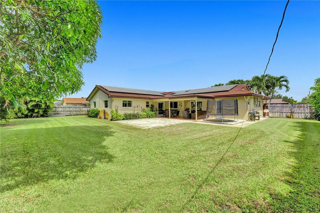 Plantation Park Lakesites - Residential Lease