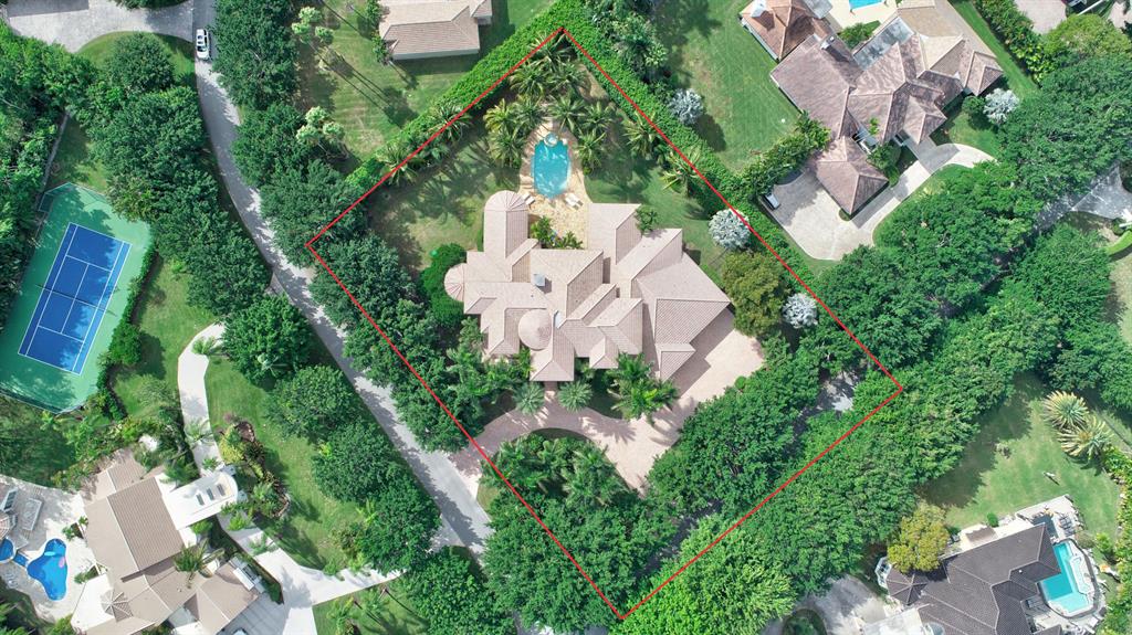 LONG LAKE ESTATES - Residential