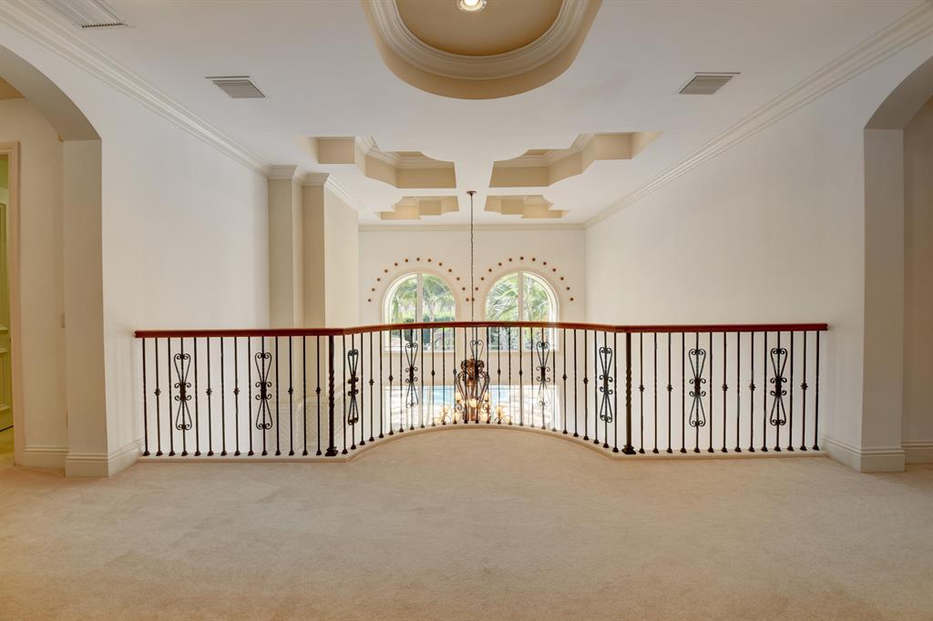 LONG LAKE ESTATES - Residential