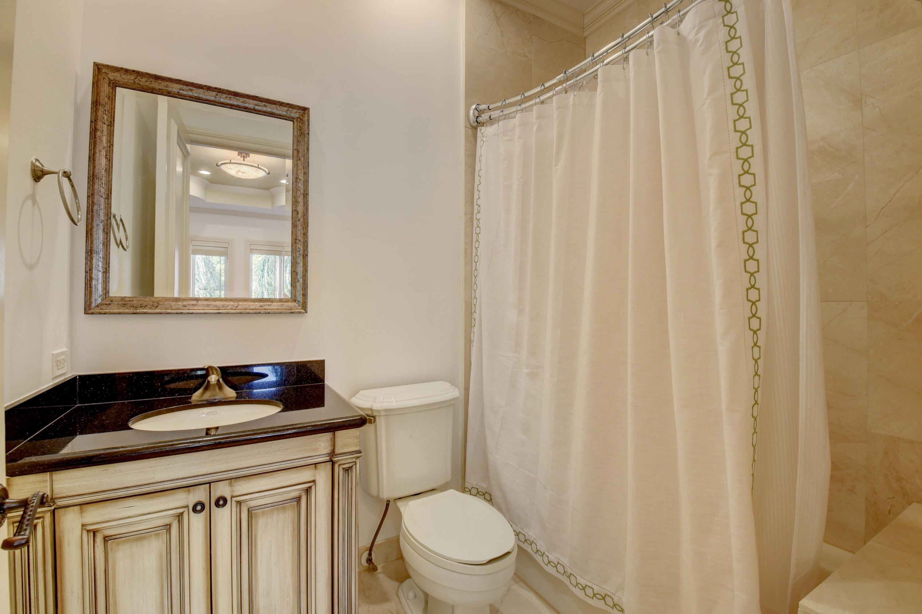 LONG LAKE ESTATES - Residential