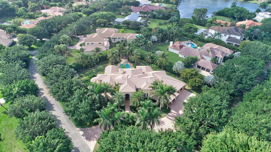 LONG LAKE ESTATES - Residential