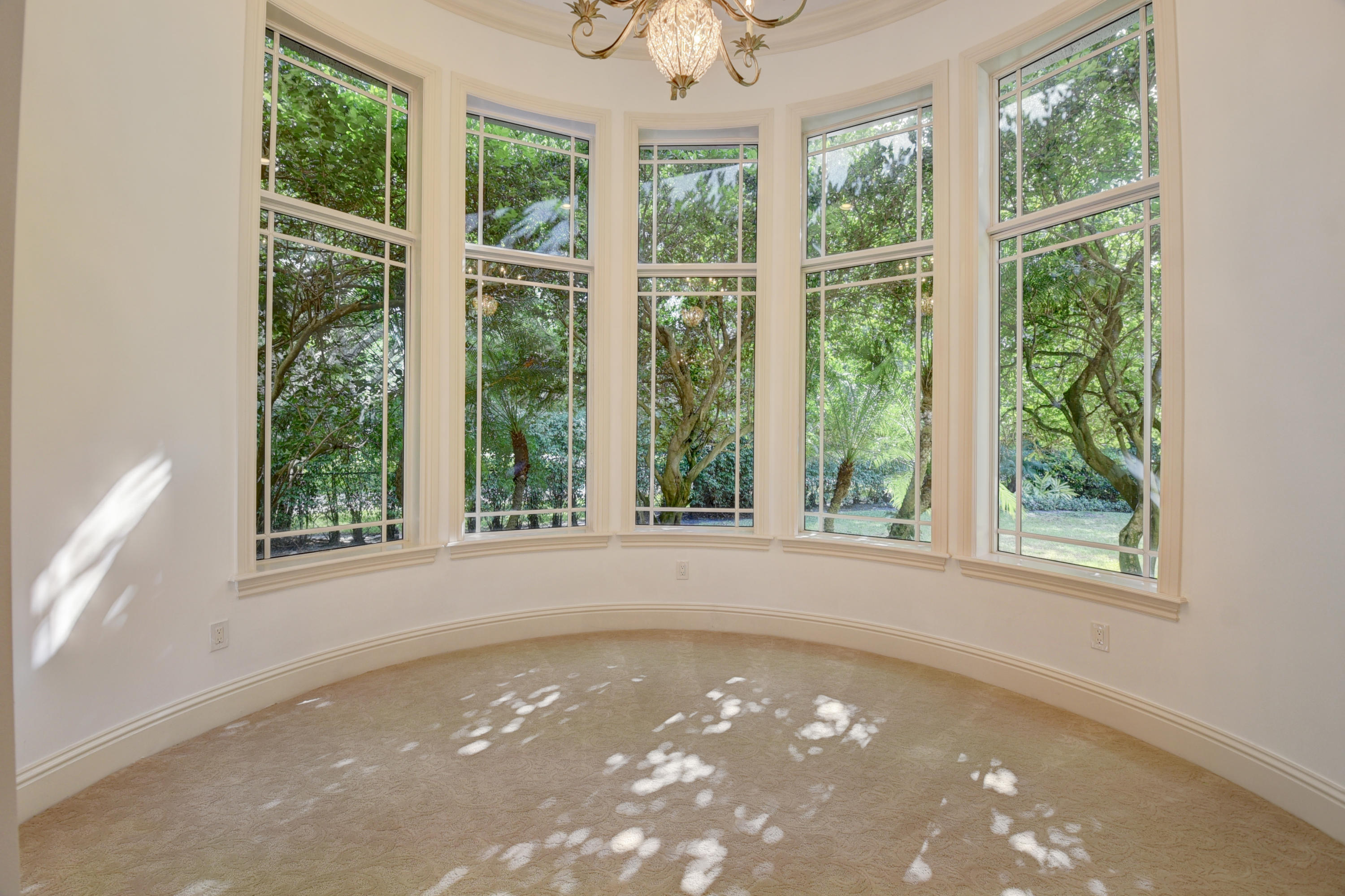 LONG LAKE ESTATES - Residential