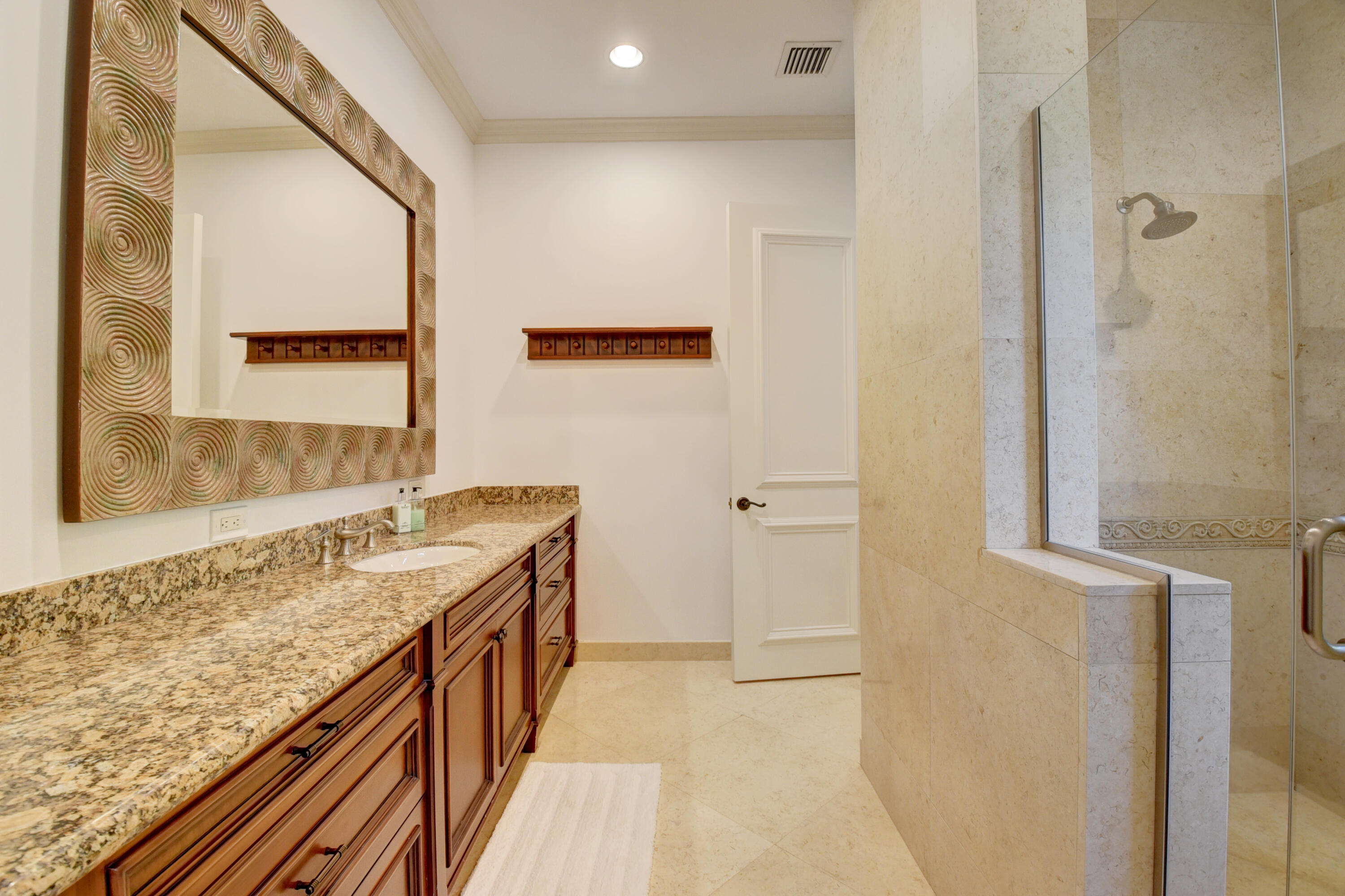 LONG LAKE ESTATES - Residential