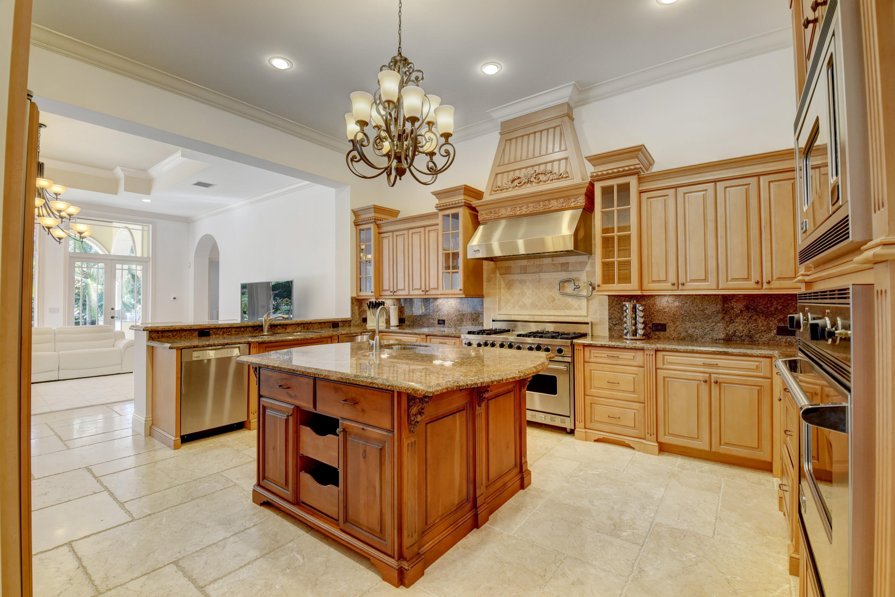 LONG LAKE ESTATES - Residential