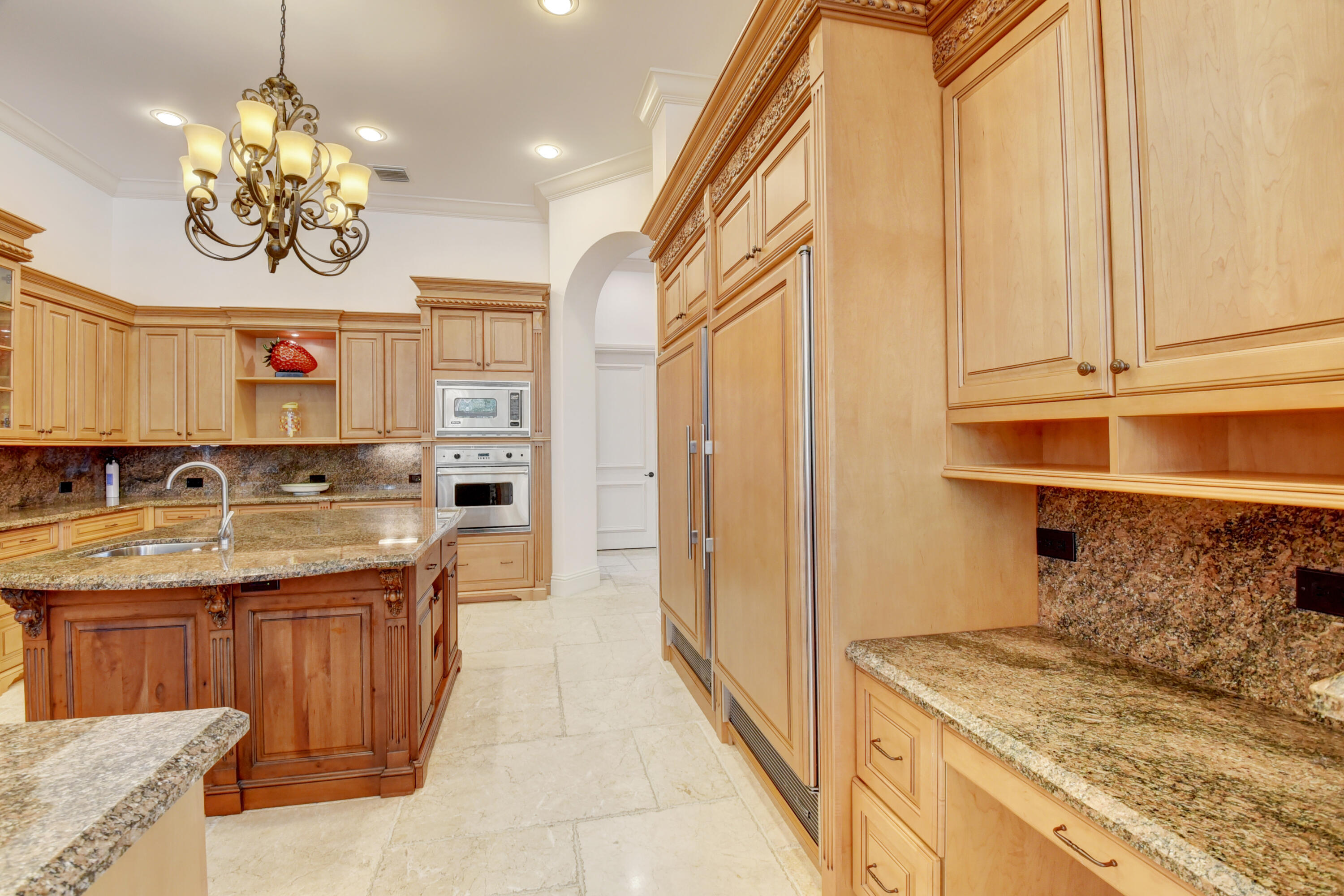 LONG LAKE ESTATES - Residential