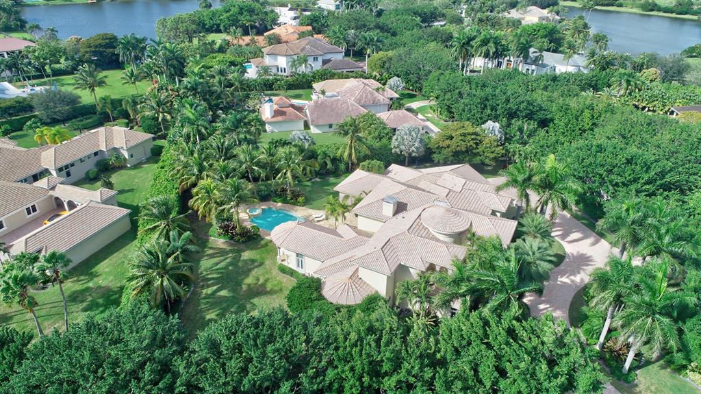 LONG LAKE ESTATES - Residential