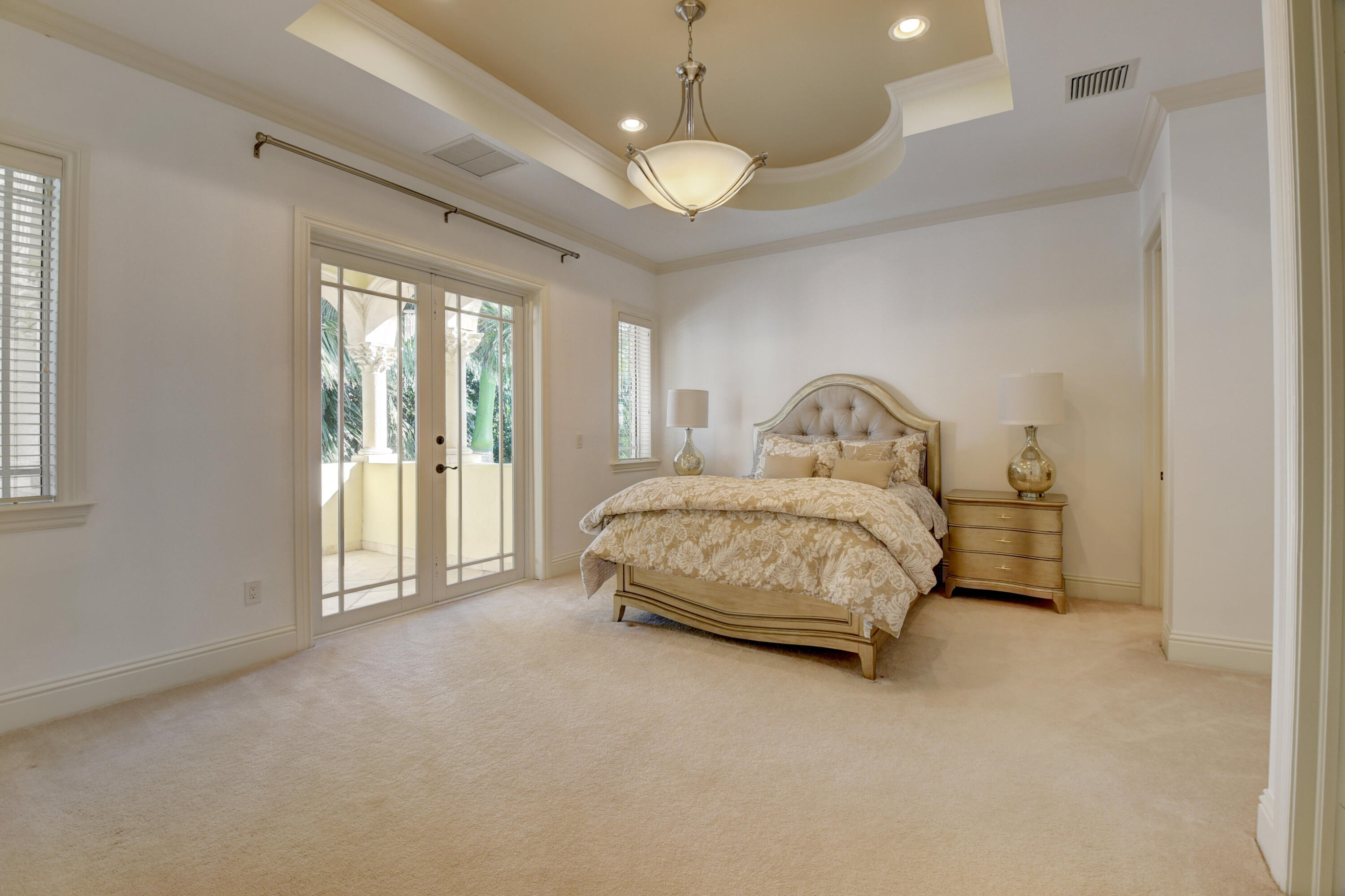 LONG LAKE ESTATES - Residential