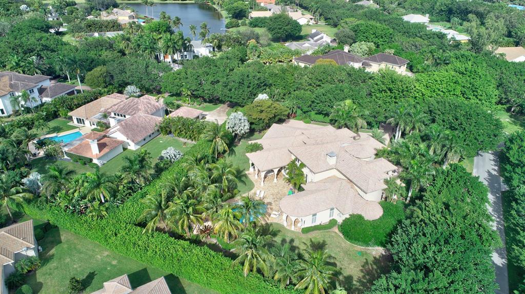 LONG LAKE ESTATES - Residential