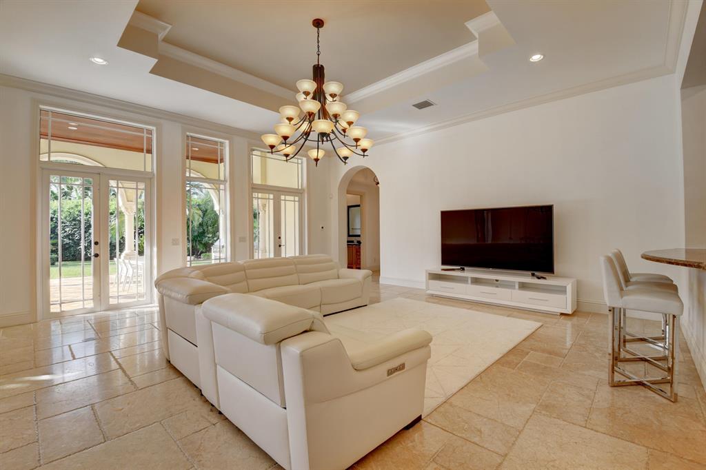 LONG LAKE ESTATES - Residential