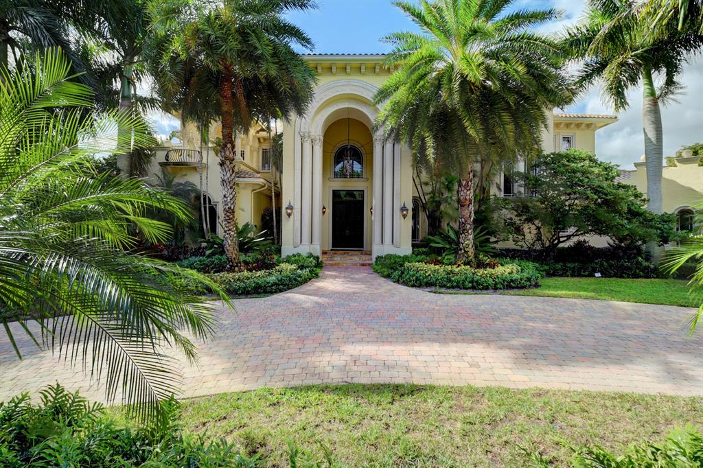 LONG LAKE ESTATES - Residential