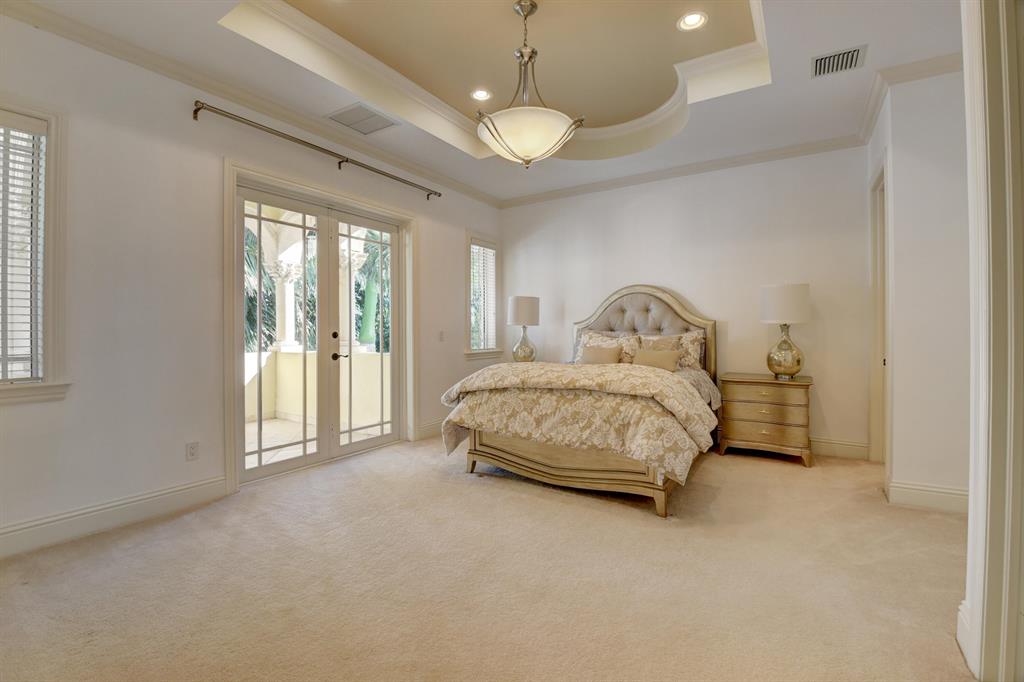 LONG LAKE ESTATES - Residential