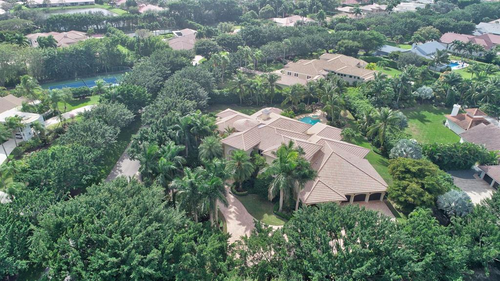 LONG LAKE ESTATES - Residential