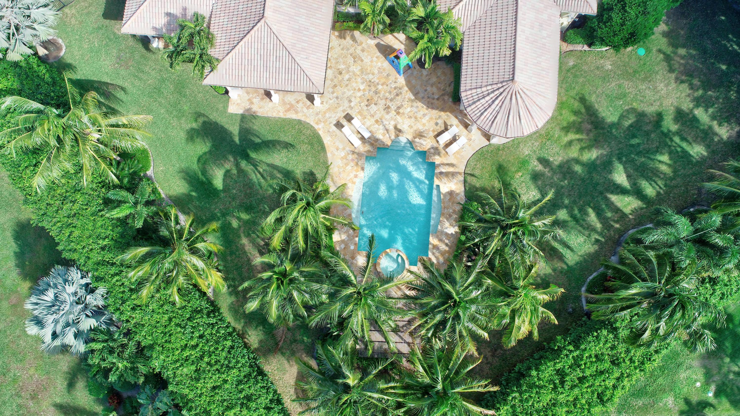 LONG LAKE ESTATES - Residential