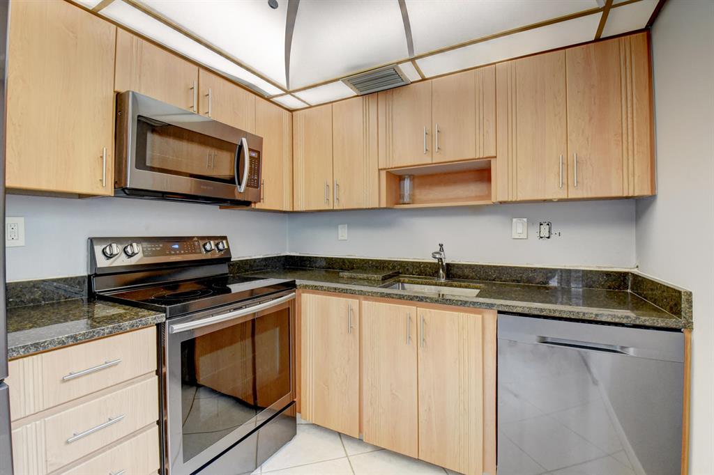 KINGS POINT PIEDMONT CONDOS - Residential