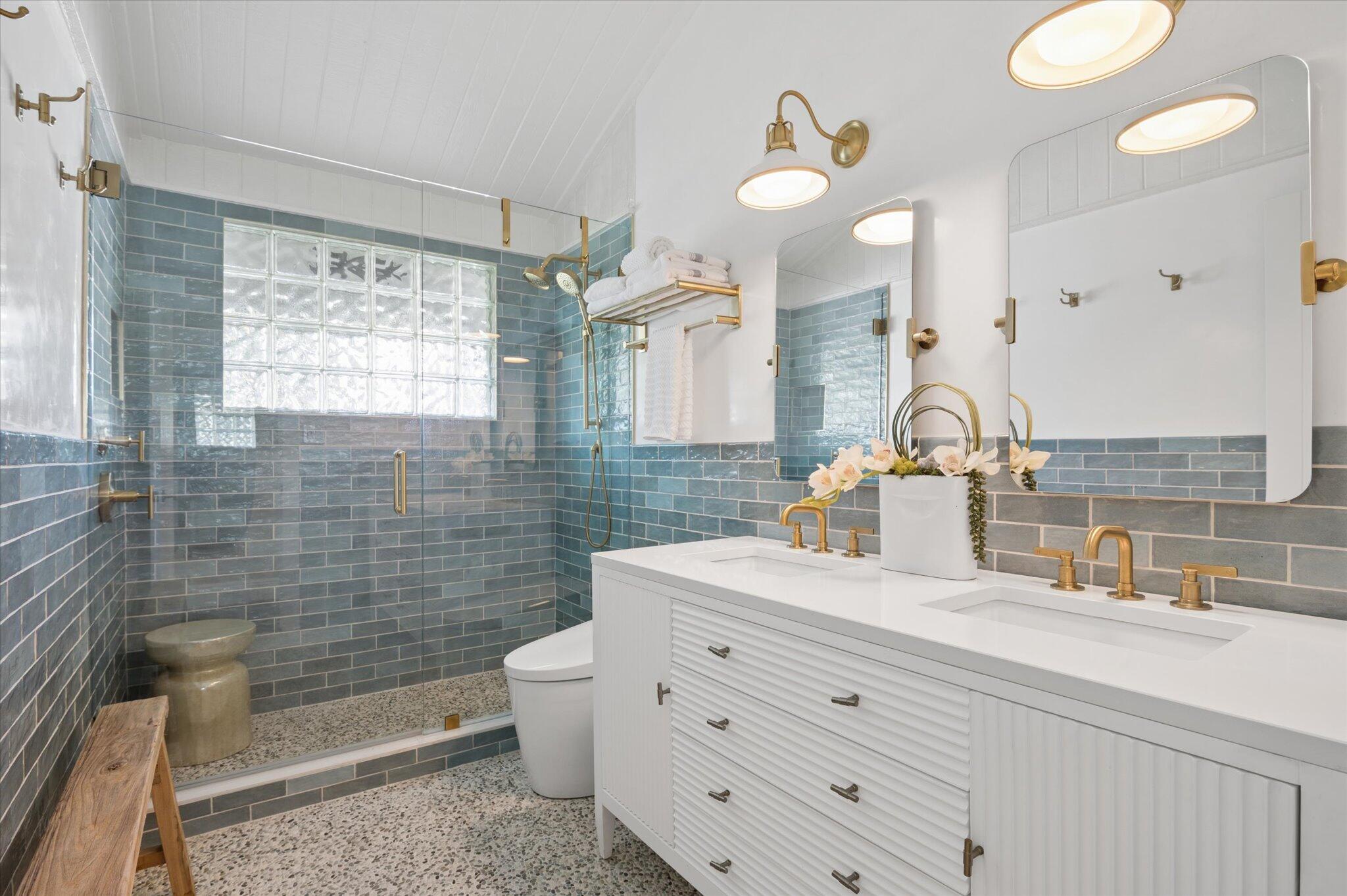 SEA ISLAND - Residential