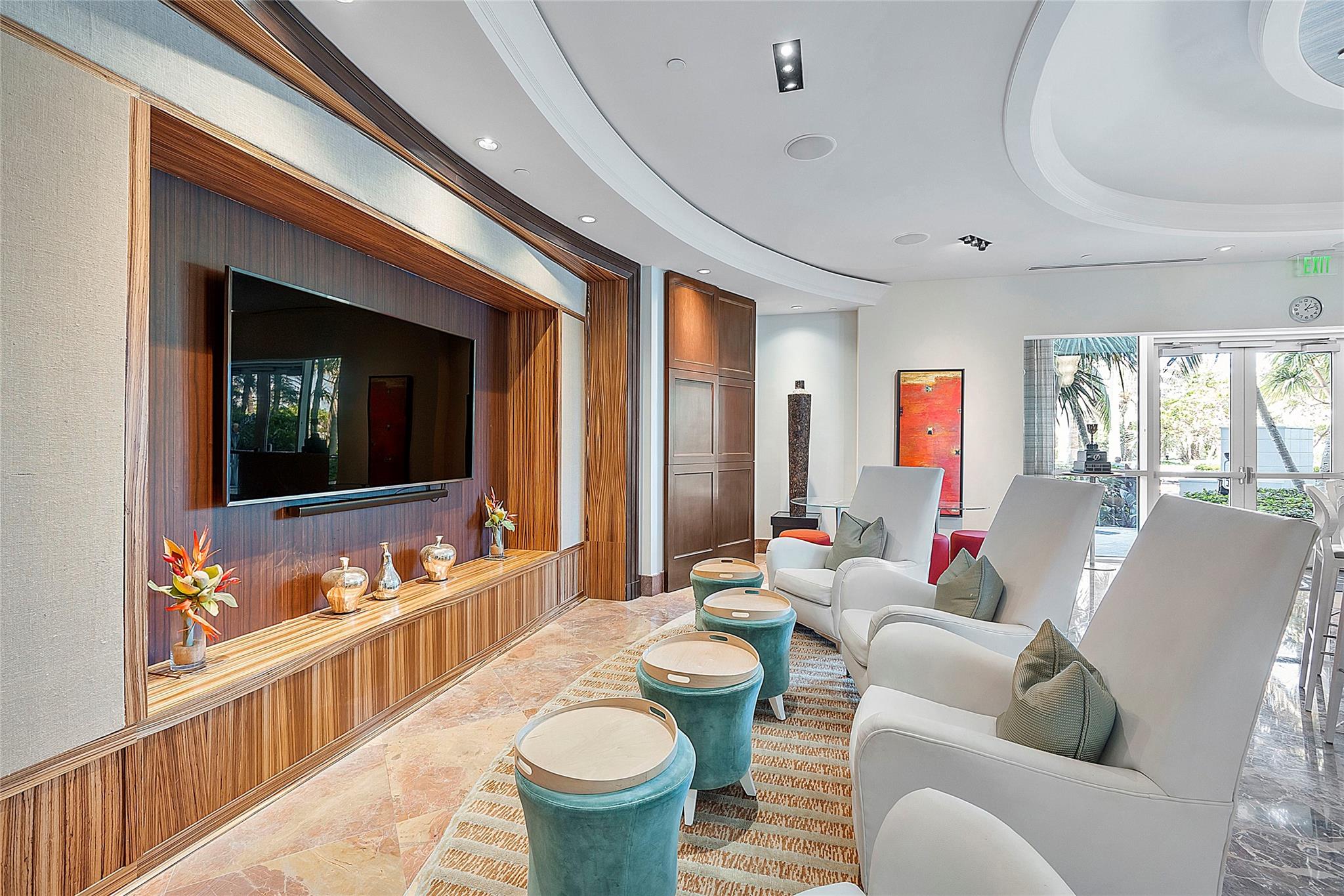 Plaza at Oceanside - Residential