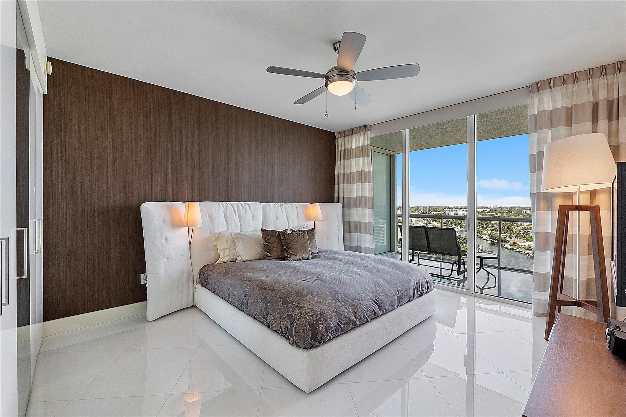 Plaza at Oceanside - Residential