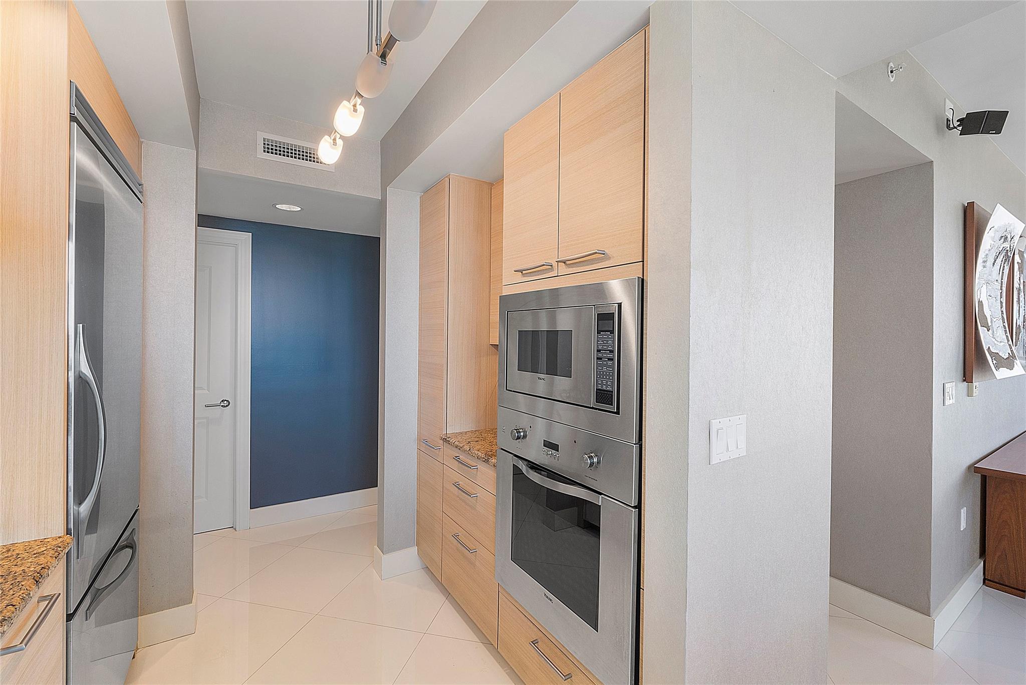 Plaza at Oceanside - Residential