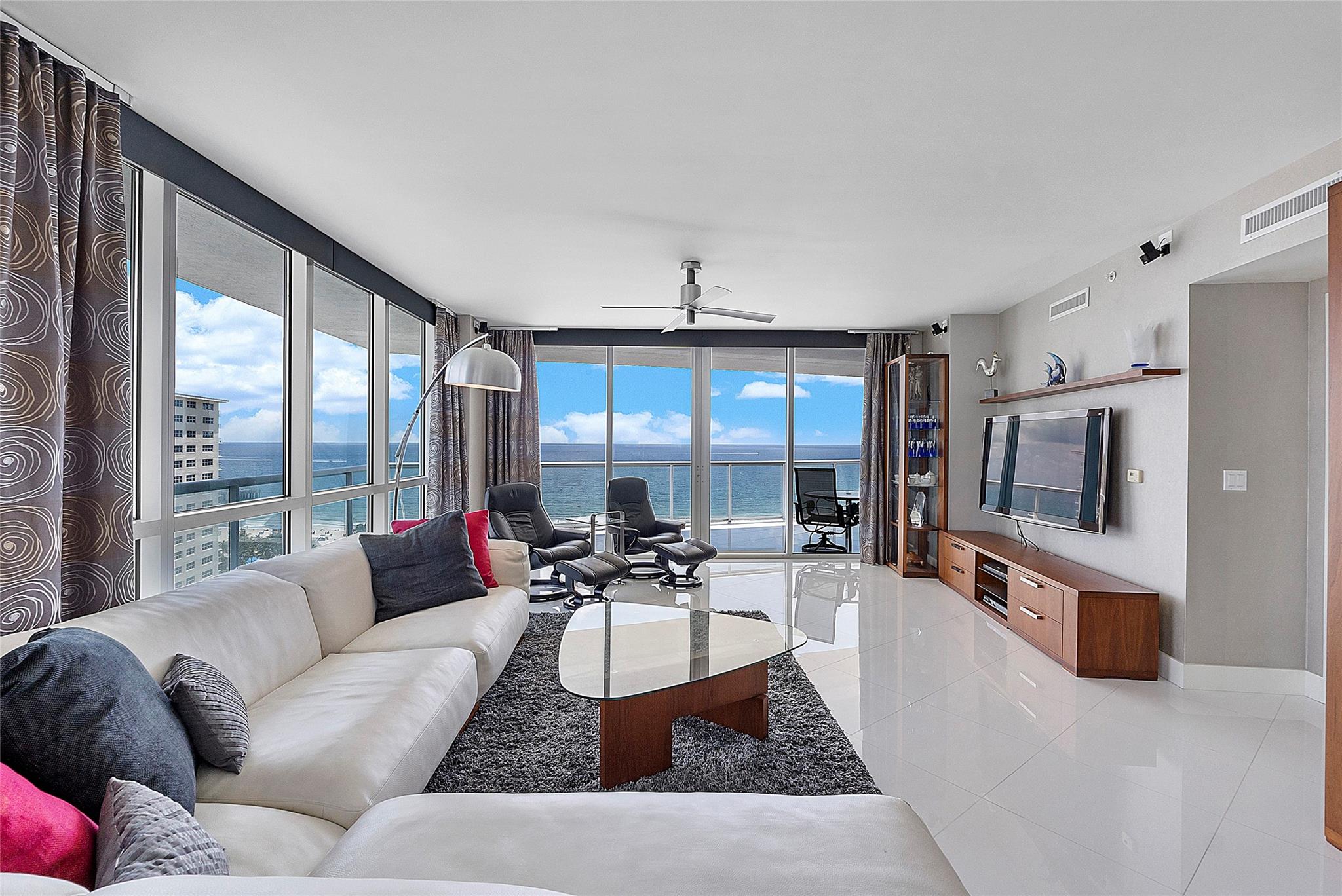 Plaza at Oceanside - Residential