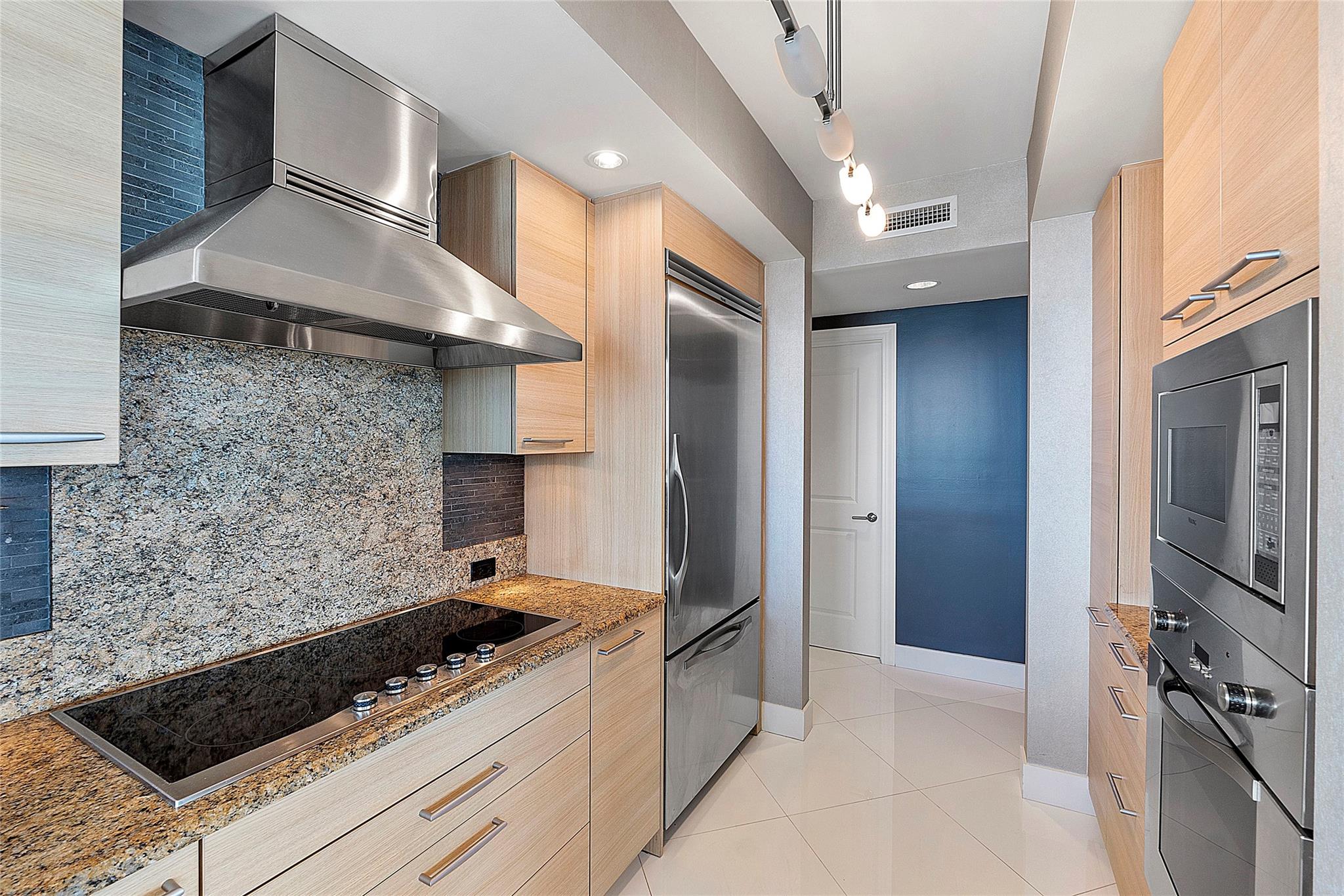 Plaza at Oceanside - Residential