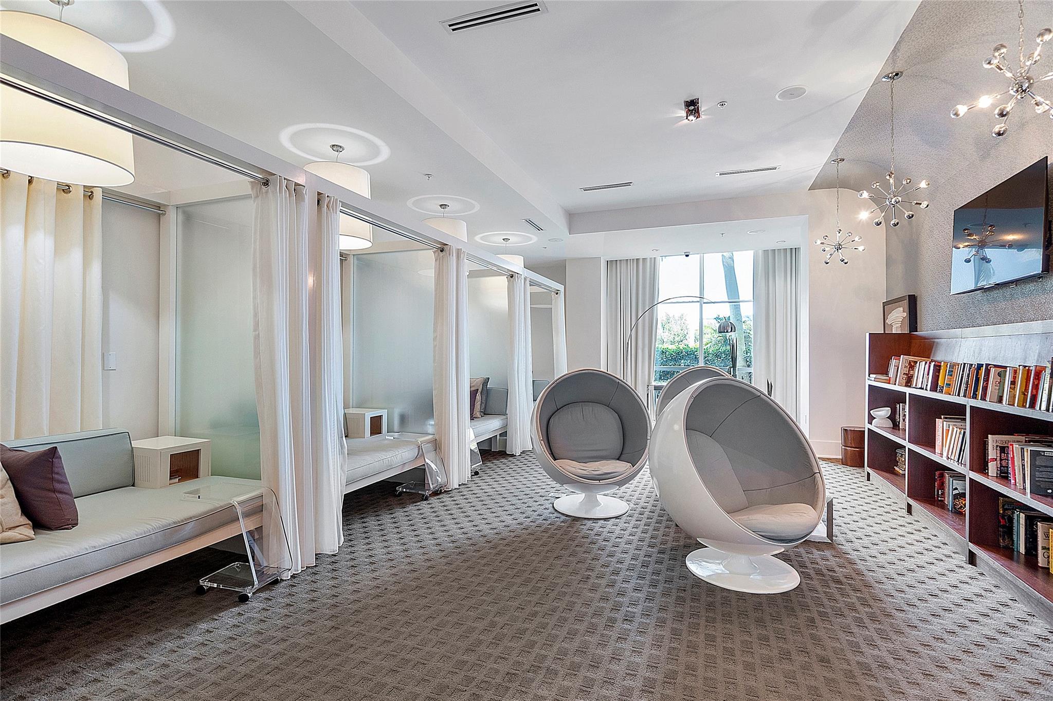 Plaza at Oceanside - Residential