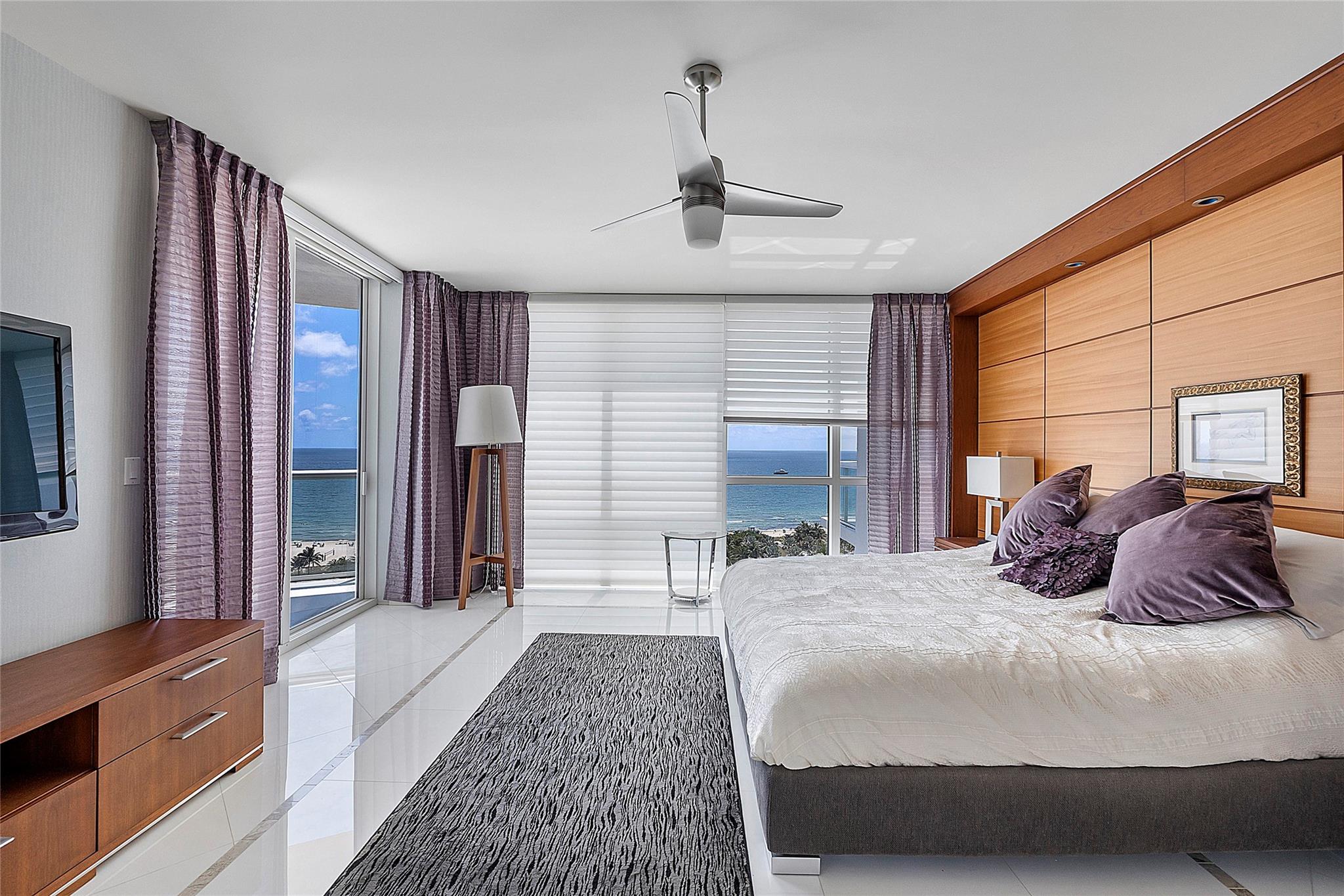 Plaza at Oceanside - Residential