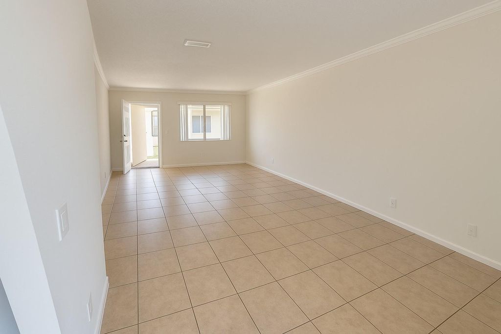 Photo of 3602 Polk St #5, Hollywood, FL 33021 (MLS # F10505031)