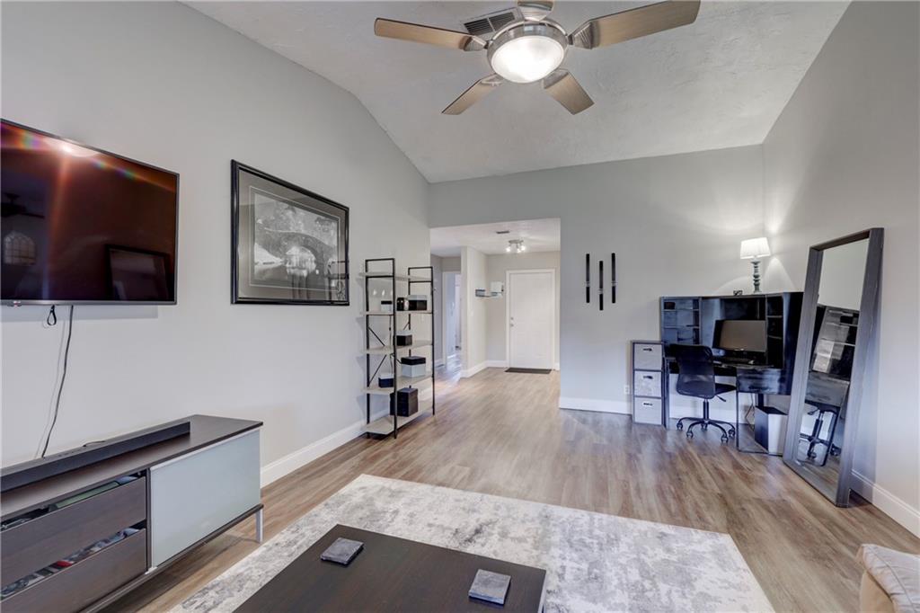 Countrywood 01 - Residential