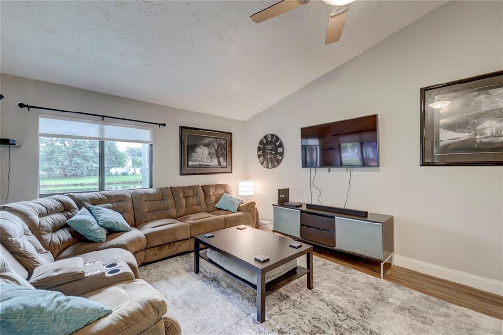 Countrywood 01 - Residential