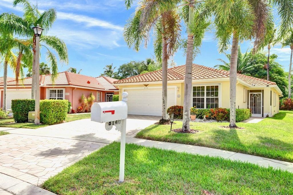 Photo of 8140 Palm Gate Drive, Boynton Beach, FL 33436 (MLS # R11100556)