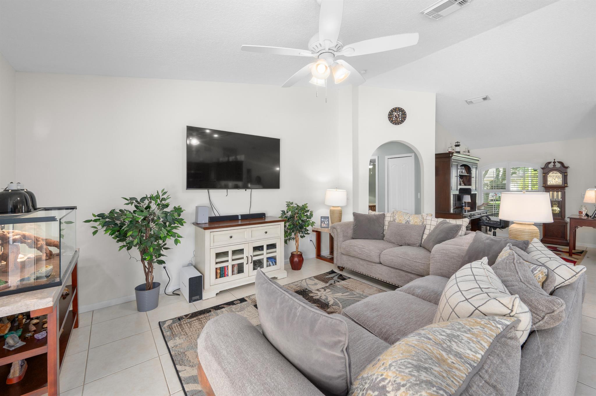 PORT ST LUCIE SECTION 7 - Residential