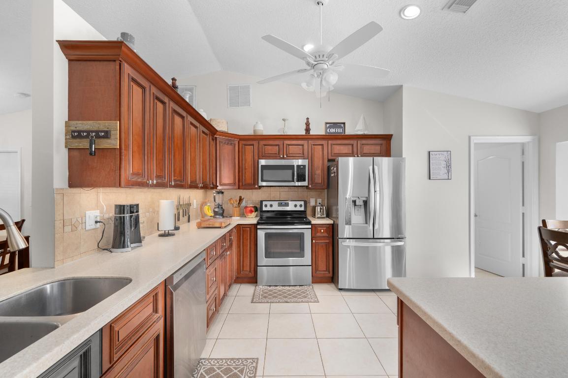 PORT ST LUCIE SECTION 7 - Residential