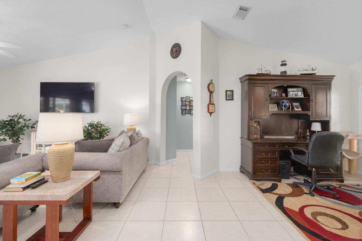 PORT ST LUCIE SECTION 7 - Residential