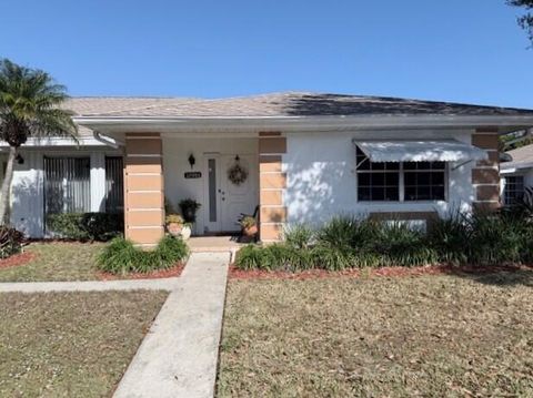 Photo of 1206 S Lakes End Drive #D, Fort Pierce, FL 34982 (MLS # R11157837)