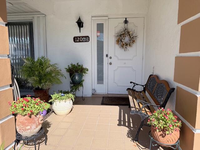 1206 S Lakes End Drive D, Fort Pierce, FL, 34982/$148,000 1 1206 S Lakes End Drive D