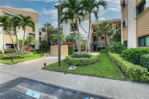Condominium in Sebastian FL 6155 Mirror Lake Drive Dr.jpg