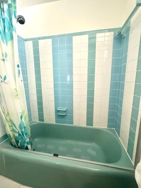 Tiny photo for 2508 Bay Drive #110, Pompano Beach, FL 33062 (MLS # B26048436)