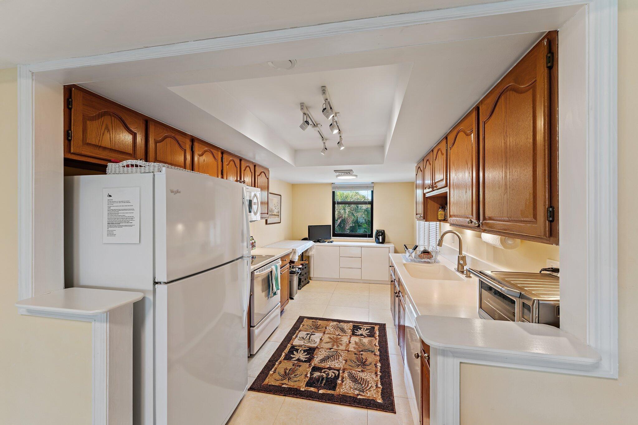 JUPITER COVE CONDO - Residential