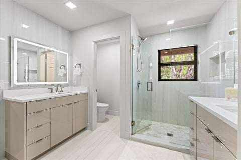 Tiny photo for 5521 Coach House Circle #G, Boca Raton, FL 33486 (MLS # B26025793)