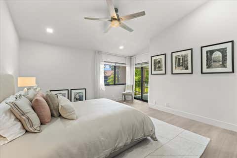 Tiny photo for 5521 Coach House Circle #G, Boca Raton, FL 33486 (MLS # B26025793)