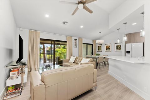 Tiny photo for 5521 Coach House Circle #G, Boca Raton, FL 33486 (MLS # B26025793)