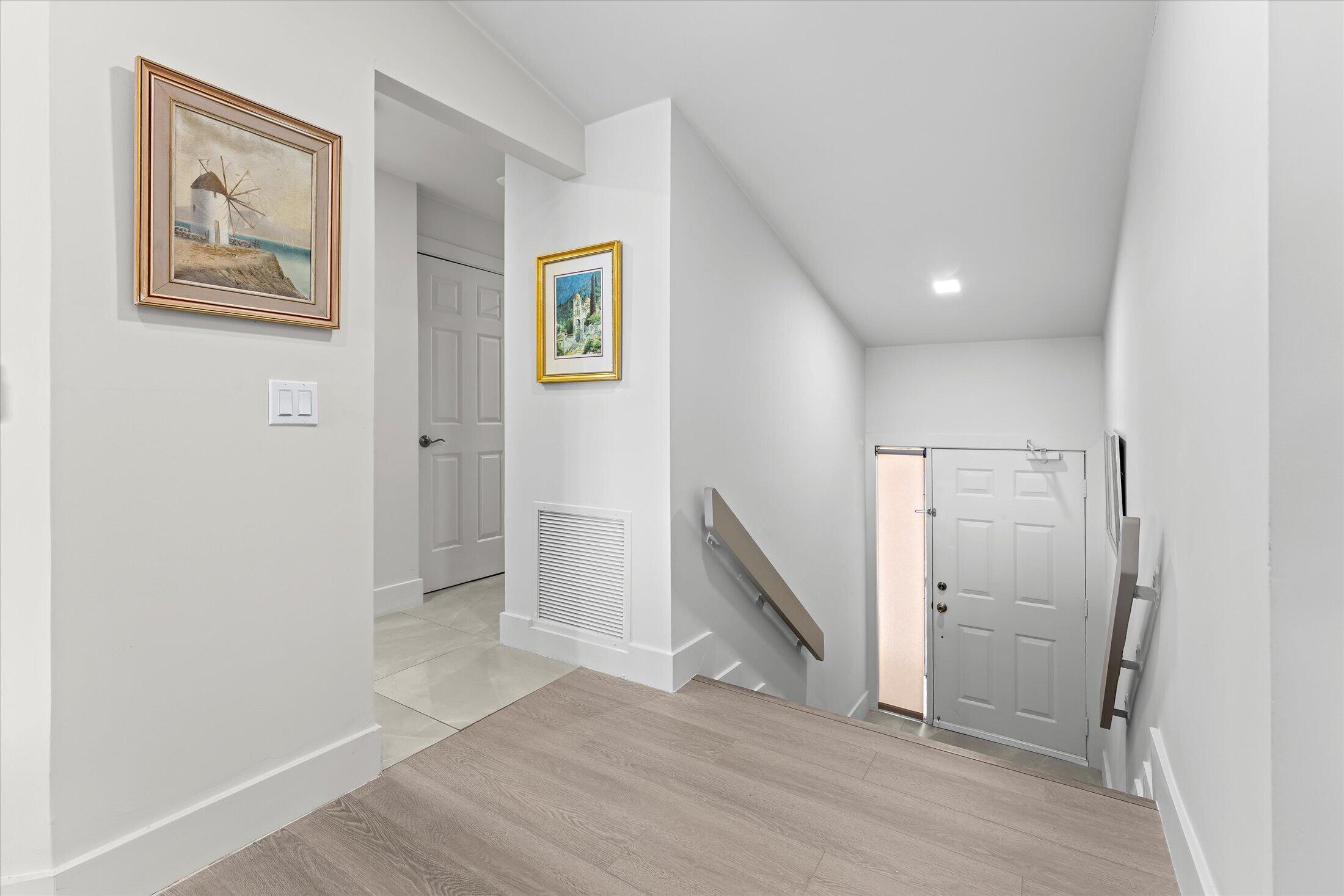 5521 Coach House Circle G
