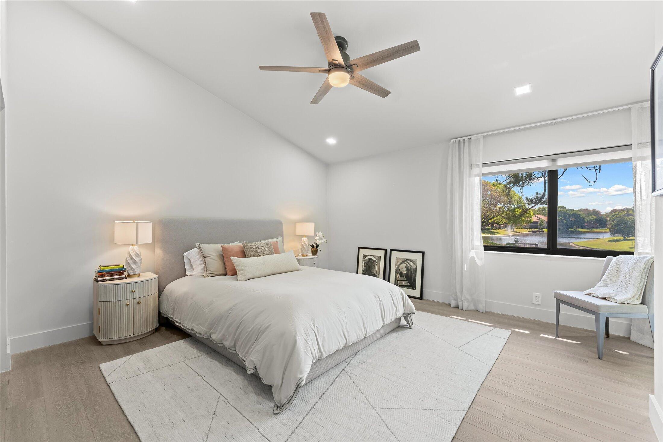 COACH HOUSES OF TOWN PLACE CONDO - Residential