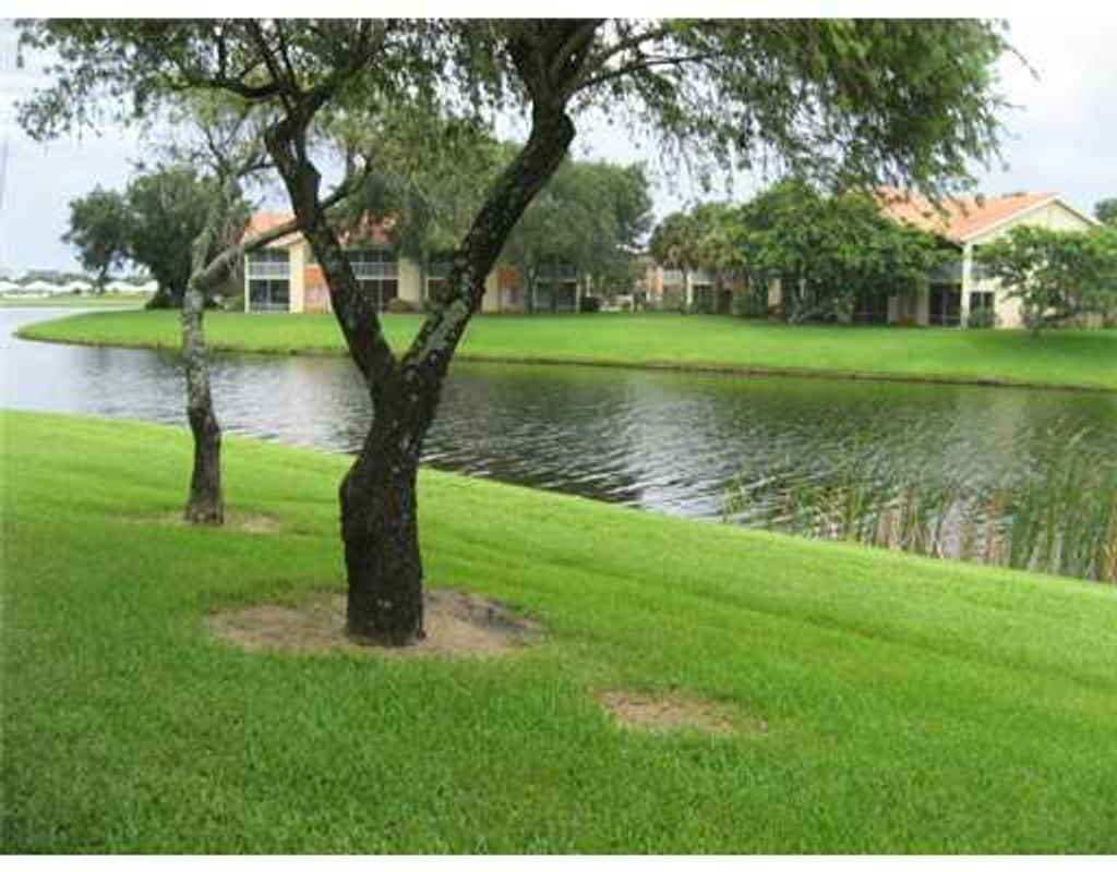 Photo of 4108 Glenmoor Drive, West Palm Beach, FL 33409 (MLS # R11161172)