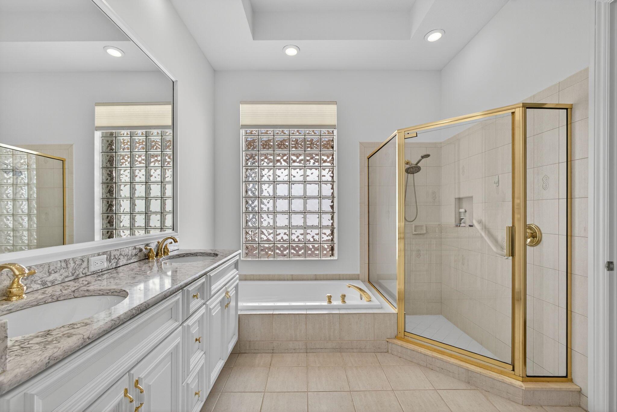 IBIS GOLF AND COUNTRY CLU - Residential