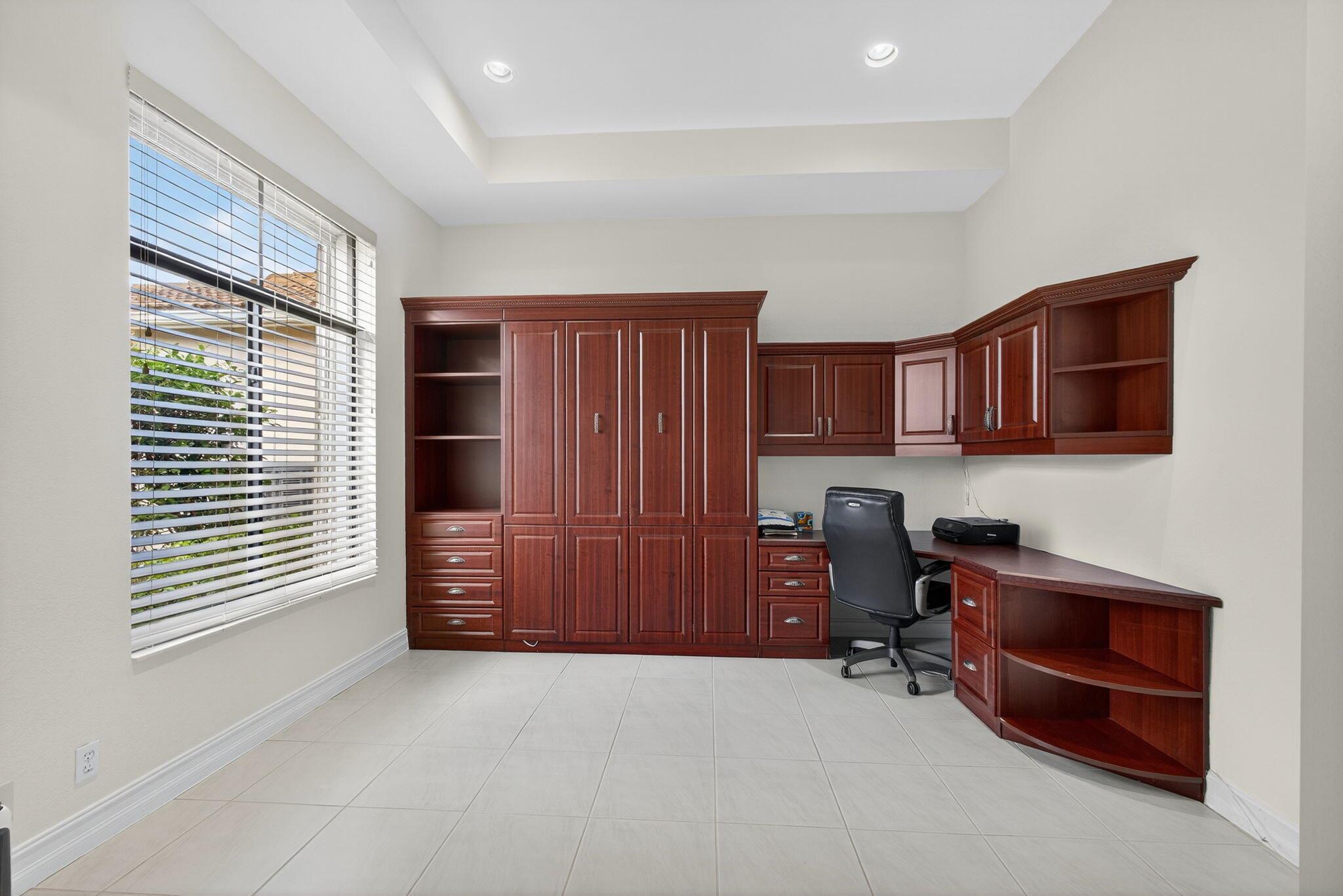 IBIS GOLF AND COUNTRY CLU - Residential